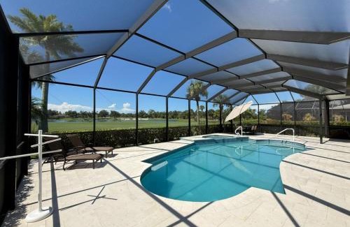 Sarasota House | Pool House On Golf Course