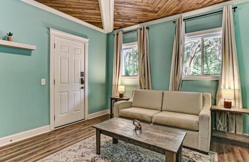 Montgomery House | Pool House! Sweet Sunny Retreat- House 2