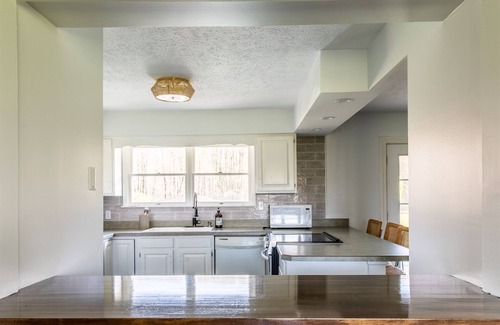 Bridgman House | Pool in summer, hot tub all year, designer home, huge yard, minutes to beach