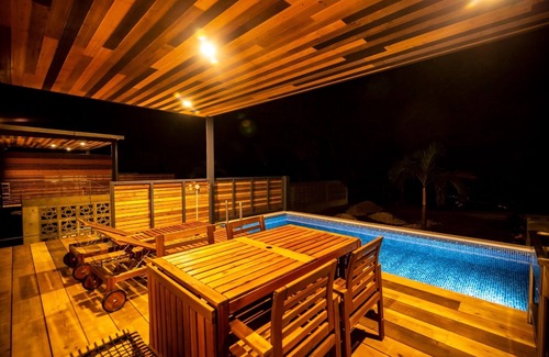 Ishigaki House | Pool is just 5 steps away from the room Poolside/Ishigaki Okinawa