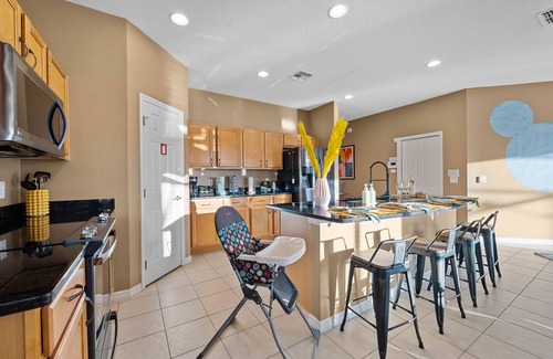 Watersong House | Pool - Life Size Games - 25 mins to Disney World