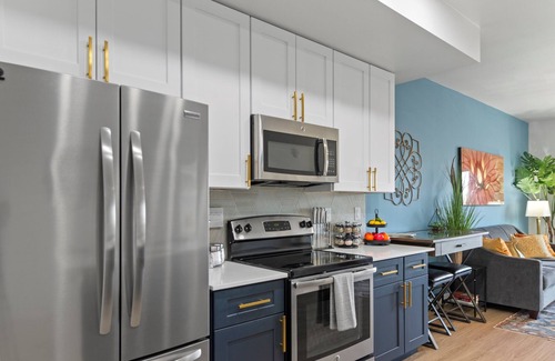 Desert View Village Condo | Pool ※ Mayo Hospital※Parking※Golf&King Bed