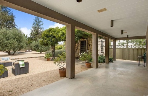 St. Helena House | Pool, Olive Grove, Bocce Court, Walk to town