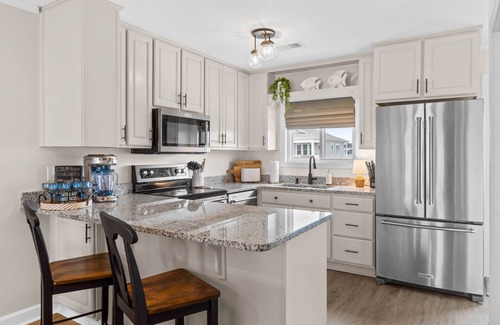 Ocean Isle Beach Condo | 🌊 Pool open- Oct! Oceanfront-All linens Incld-Stocked Kitchen