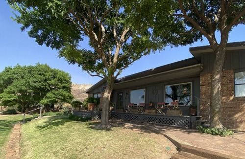 Slaton House | Pool Party House @YellowHouseCanyon