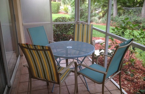 Naples Condo | POOL POOL POOL nFANTASTIC 2 BR/2 BA NEXT TO POOL & CLUBHOUSE ON THE FIRST FLOORn