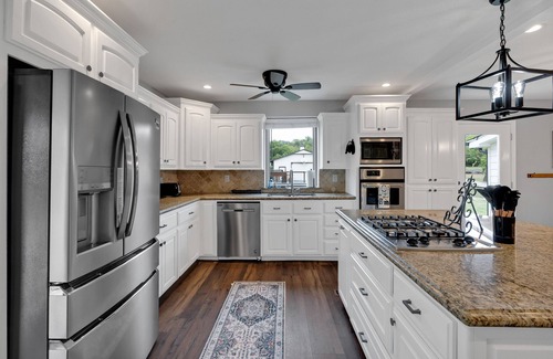 Oakhurst House | Pool Table, Fireplace, Patio, Office