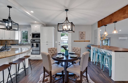 Oakhurst House | Pool Table, Fireplace, Patio, Office