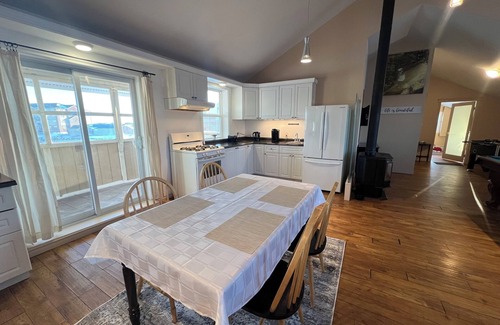 Fredericton Apartment | Pool Table, Foosball & Darts!