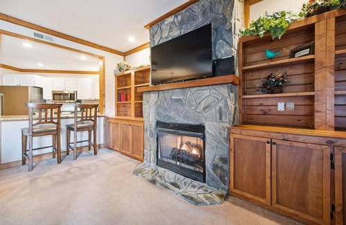 White Oak Lodge Condo | Pool, Tennis & Basketball Court - White Oak 15