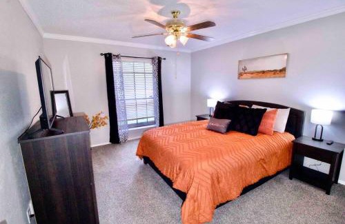 Lewisville House | Pool Theater Convenient Location 4bedroom2 Bath
