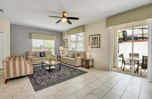 Kissimmee House | Pool Townhome 5mi to DISNEY FREE Waterpark