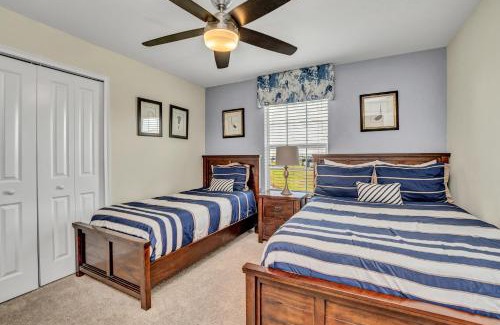 Kissimmee House | Pool Townhome 5mi to DISNEY FREE Waterpark
