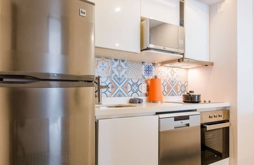 12th Street Condo | Pool View 1 Br. Steps Away from the Beach