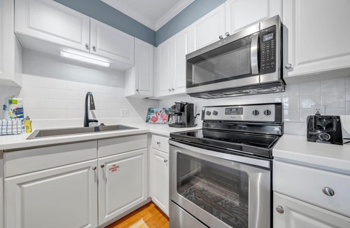 Gulf Place Condo | Pool View, Beach Access! 1BR- Gulf Place Caribbean 205 - 30A Beach Getaway
