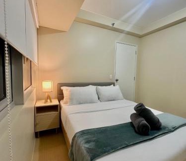 Barangay 29 Apartment | Pool View Cozy 1-Bedroom Unit Avida Aspira Tower 2