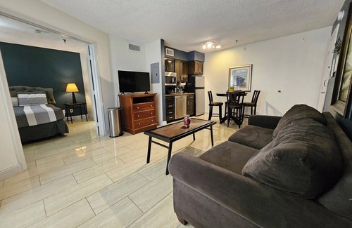 Florida Central Atlantic Coast Apartment | Pool View Family Condo Disney Universal Orlando