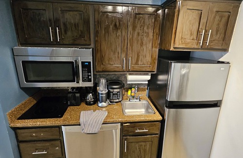 Florida Central Atlantic Coast Apartment | Pool View Family Condo Disney Universal Orlando