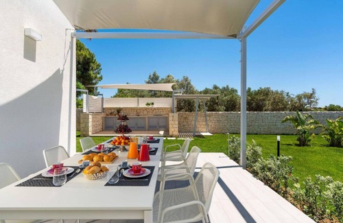 Reitani Villa | Pool villa, 300 metres from beach, San Lorenzo, Sicily