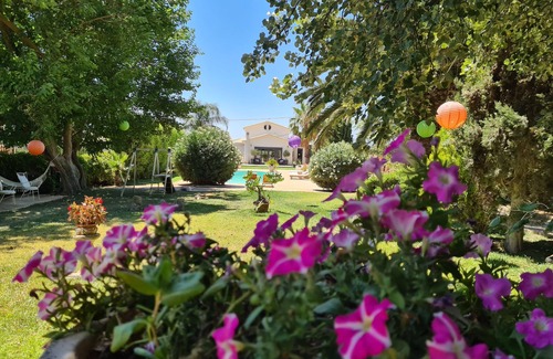 Spata-Artemida House | Pool villa for 4-8 people in Greek country side (40 minutes from Athens!)