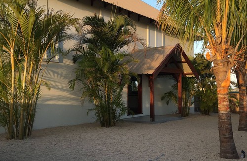 Mahebourg Villa | Pool Villa in Beau Vallon