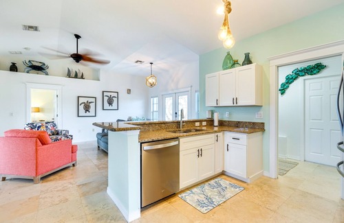 Jacarandas House | Pool w/Waterfall: Colorful Cape Coral Gem!