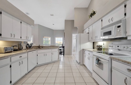 Boyette Springs House | Pool | Waterfront Lake | 12 PPL | Gorgeous