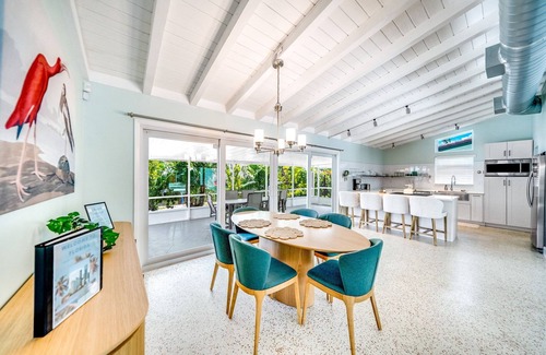 Riverside Park House | Pool! Waterfront & Tiki Hut! Close To Beach!