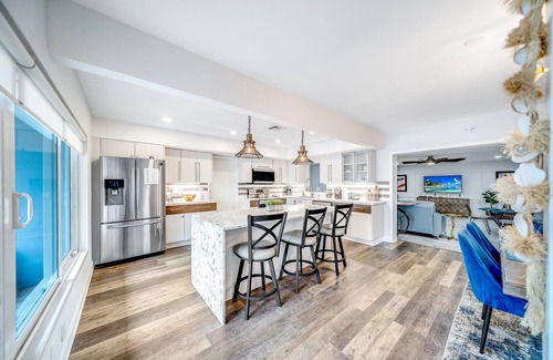 Lake Ridge House | Pool & Waterfront! 5 Bedrooms + Close To Beach!