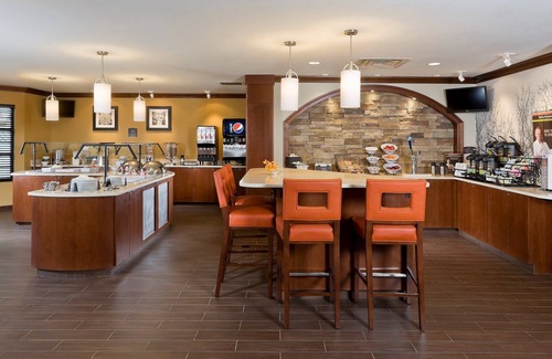 North Wales Condo | Pool & Whirlpool Access