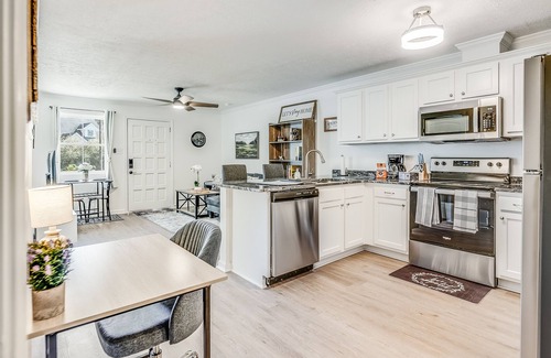 Pooler House | Pooler Retreat - 2Bedroom - 1 Bathroom