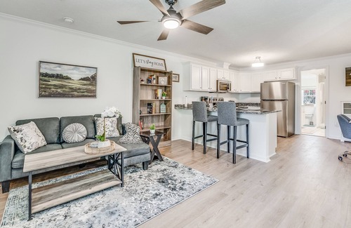 Pooler House | Pooler Retreat - 2Bedroom - 1 Bathroom