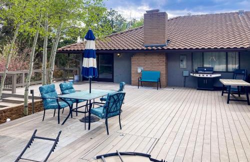 Colorado Springs House | Poolhouse in the Pines