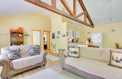 Lackawaxen Cottage | Pools & Ski Access: Lackawaxen Cottage w/Deck!