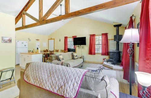 Lackawaxen Cottage | Pools & Ski Access: Lackawaxen Cottage w/Deck!