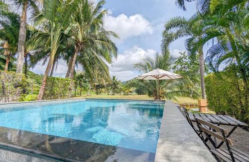 Klong Son Apartment | Poolside Apartments and Rooms - by KohChangVillas
