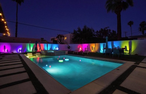 Palm Desert House | Poolside at Panorama - Walk to El Paseo