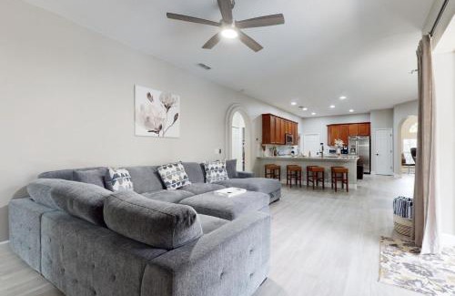 Legacy Park House | Poolside Bliss Manor
