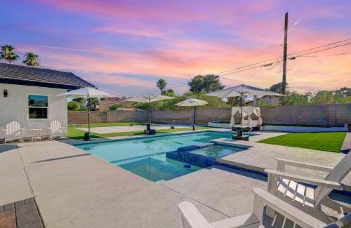 Spring Valley Villa | Poolside Cabana Retreat - Spa-Casita-GlowPits-MiniGolf-BBQ