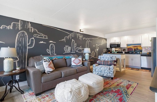 Branson Condo | Poolside Cactus Flower Condo, Walk To Landing, Fishing Dock, & Indoor Pool