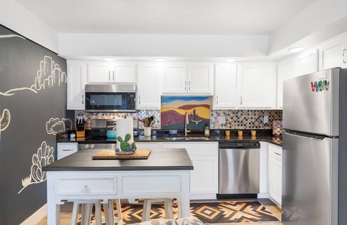 Branson Condo | Poolside Cactus Flower Condo, Walk To Landing, Fishing Dock, & Indoor Pool