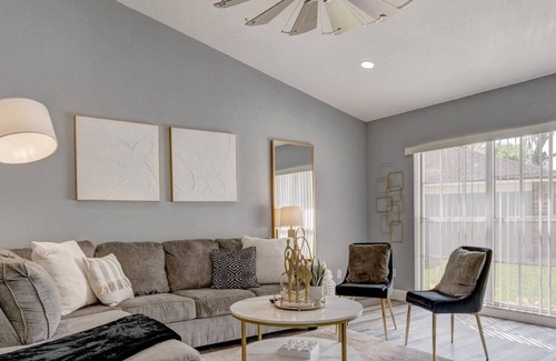 Temple Terrace House | Poolside Getaway - Heated Pool Home near it all