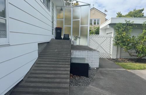 Hospital Hill House | Poolside Getaway on Napier Hill