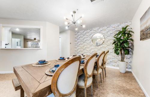 Cholla Vista House | Poolside Getaway