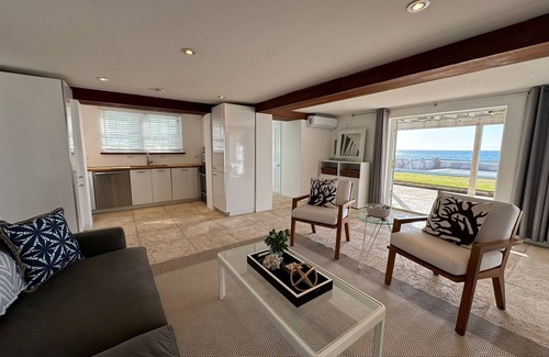 Paget Condo | "Poolside", Grape Bay Beach, Paget