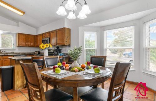 Taylor Ranch House | Poolside Haven on Montano An Irvie Home