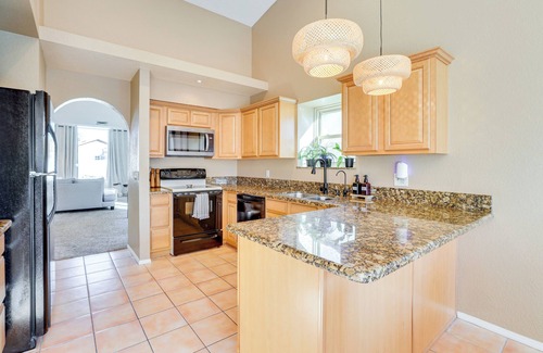Deer Valley Estates House | Poolside Oasis: 3 Mi to Lookout Mountain Park!