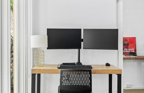 Lindfield House | Poolside oasis - Sydney