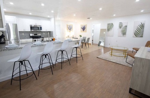 Hunt Club House | Poolside Oasis in the heart of Royal Palm Beach