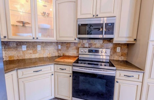 Valrico House | Poolside Palms Getaway- Near Tampa Brandon Valrico